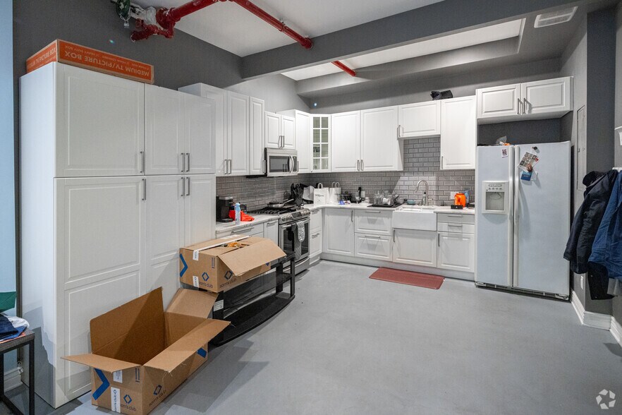 More Photos Of 236 W 26th St, New York Multifamily For Sale