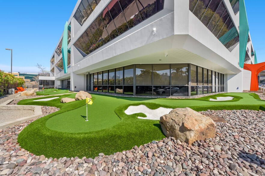 More Photos Of 2650 Camino del Rio N, San Diego Office For Lease