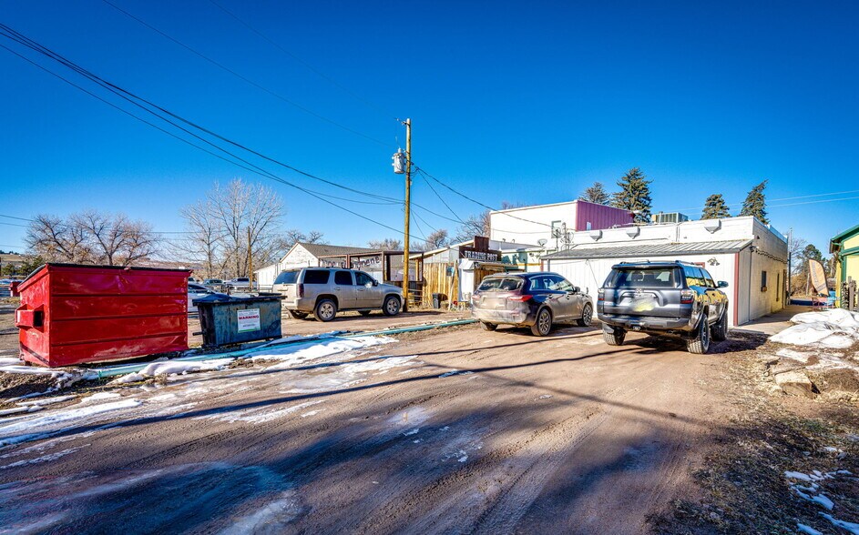More Photos Of 228 Comanche St, Kiowa Office For Sale