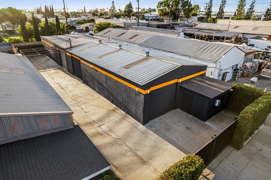 More Photos Of 15131 Illinois Ave, Paramount Warehouse For Sale