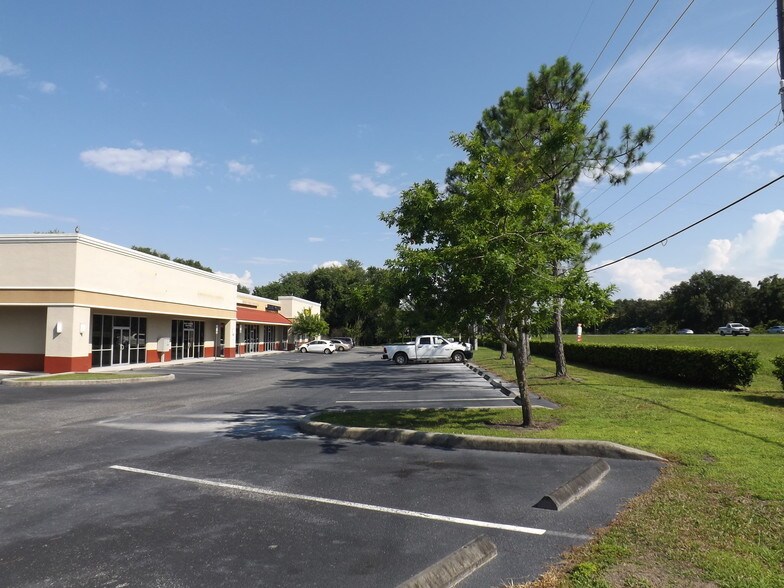 More Photos Of 4120 Corley Island Rd, Leesburg Storefront Retail Office For Lease