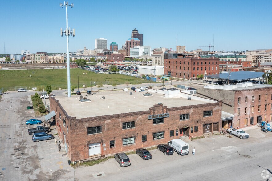 More Photos Of 118 SE 4th St, Des Moines Warehouse For Lease