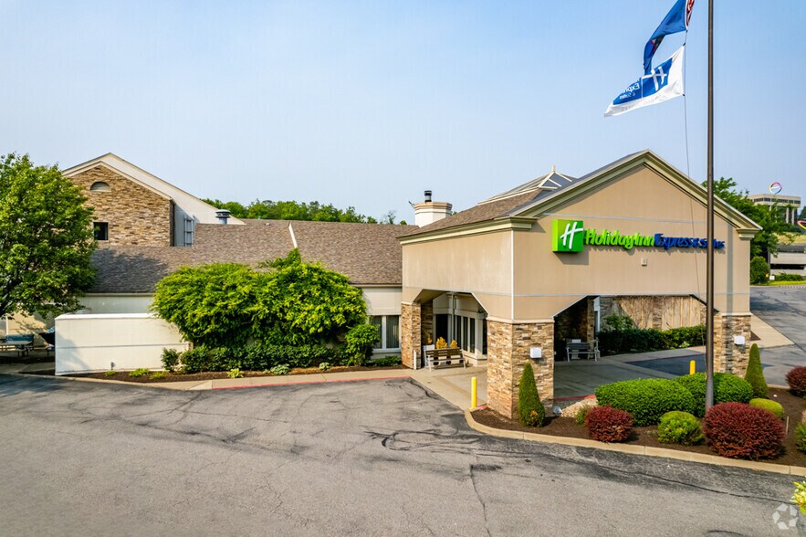 More Photos Of 5311 Campbells Run Rd, Pittsburgh Hotel For Sale