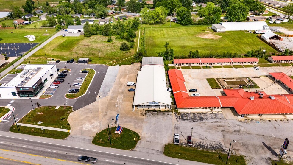 More Photos Of 1971 E US 412 Hwy, Siloam Springs General Retail For Sale