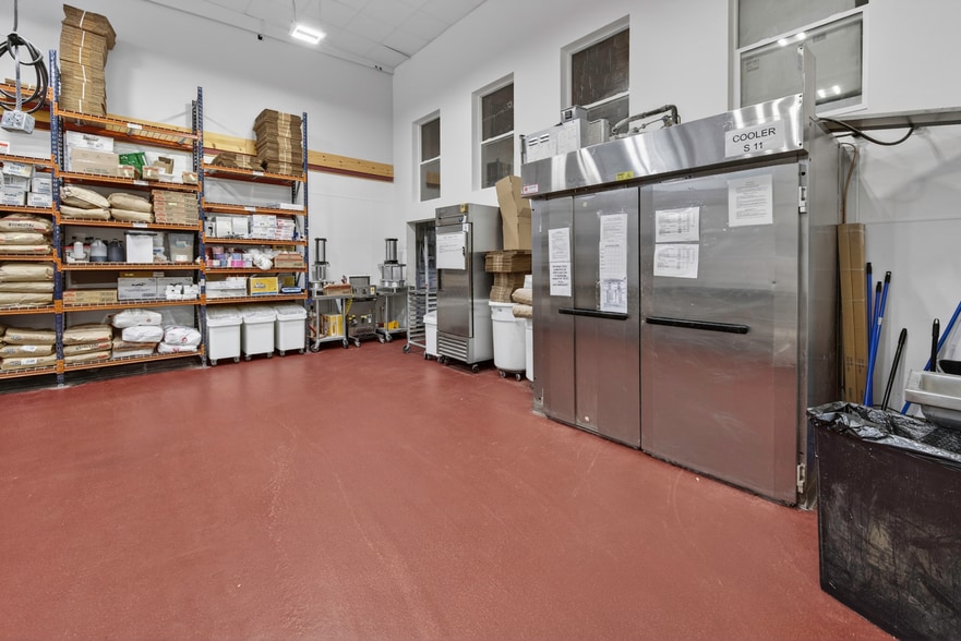 More Photos Of 1501 Lee Hill Dr, Boulder Showroom For Sale