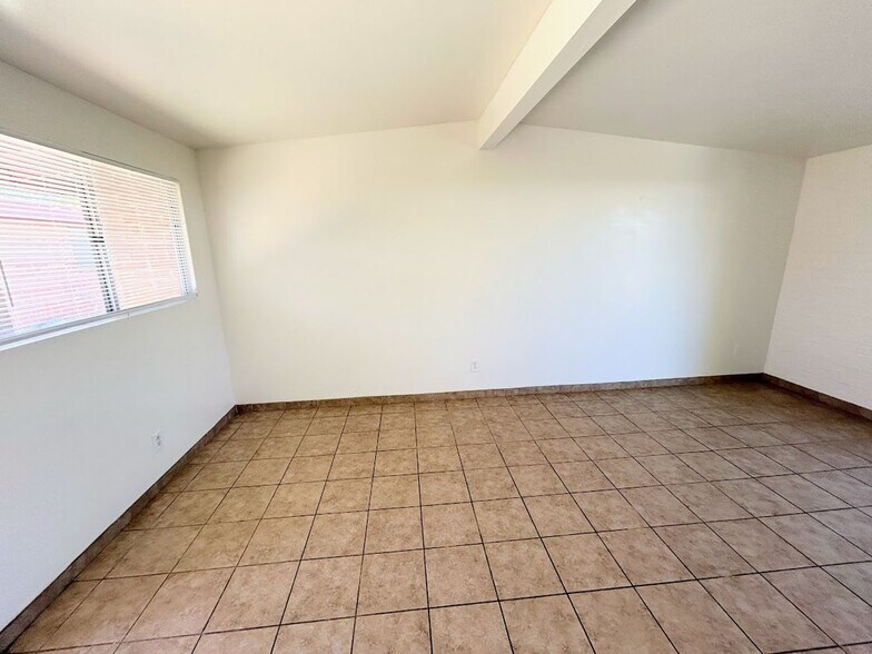 More Photos Of 1710 S Jefferson Ave, Tucson Apartments For Sale