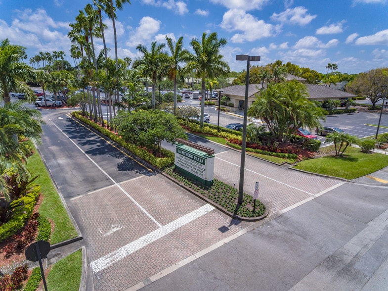 More Photos Of 7100 Fairway Dr, Palm Beach Gardens Unknown For Lease
