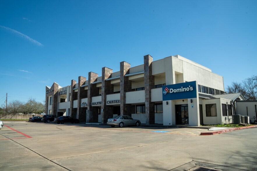 More Photos Of 20333 Southwest Fwy, Sugar Land Storefront Retail Office For Sale