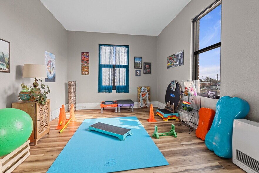 More Photos Of 429-435 3rd St, Berthoud Freestanding For Sale