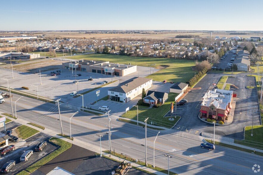 More Photos Of 1026-1028 N Main St, Bowling Green Storefront Retail Residential For Sale