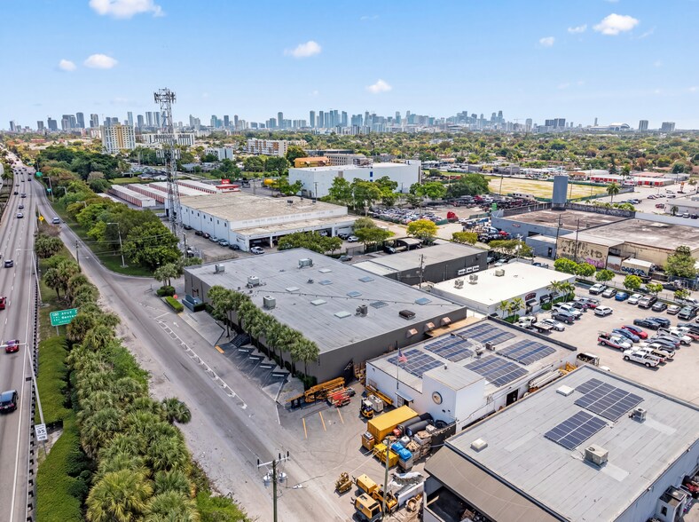 More Photos Of 2500 NW 39th St, Miami Light Distribution For Sale