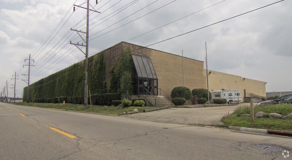 More Photos Of 6320 Material Ave, Loves Park Warehouse For Sale