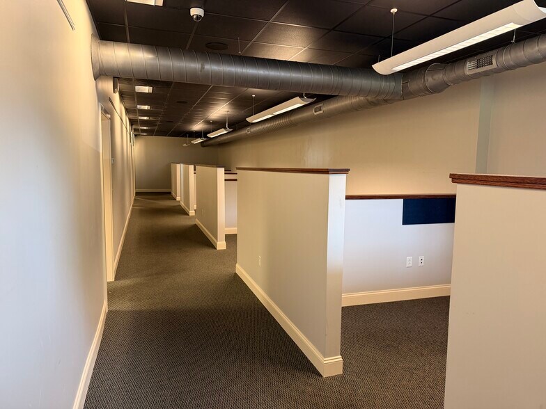 More Photos Of 508 E North St, Greenville Office For Lease
