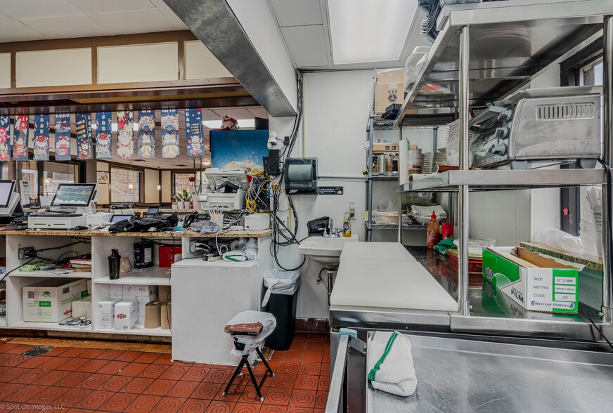 More Photos Of 645 Harwood Rd, Bedford Restaurant For Sale