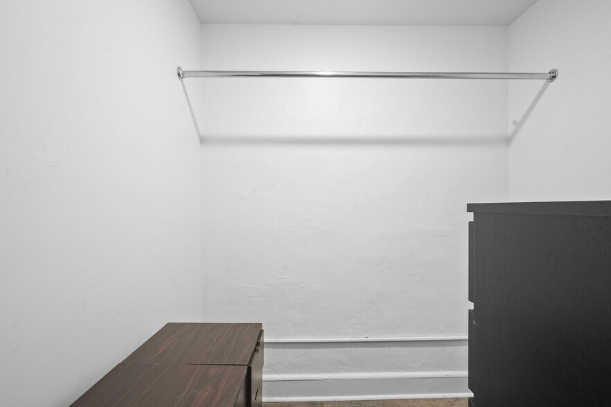 More Photos Of 146-148 E State St, Ithaca Storefront Retail Residential For Sale