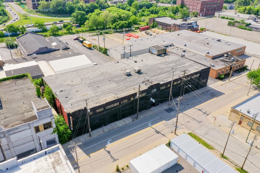 More Photos Of 1820 E 30th St, Cleveland Sports And Entertainment For Sale