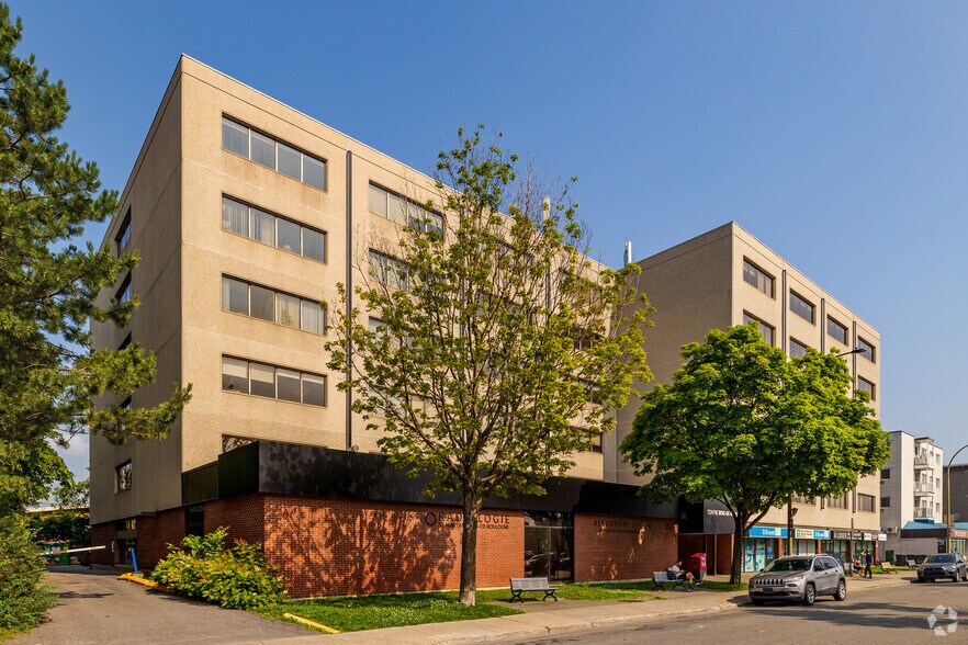 Primary Photo Of 1575 Boul Henri-Bourassa W, Montréal Office For Lease