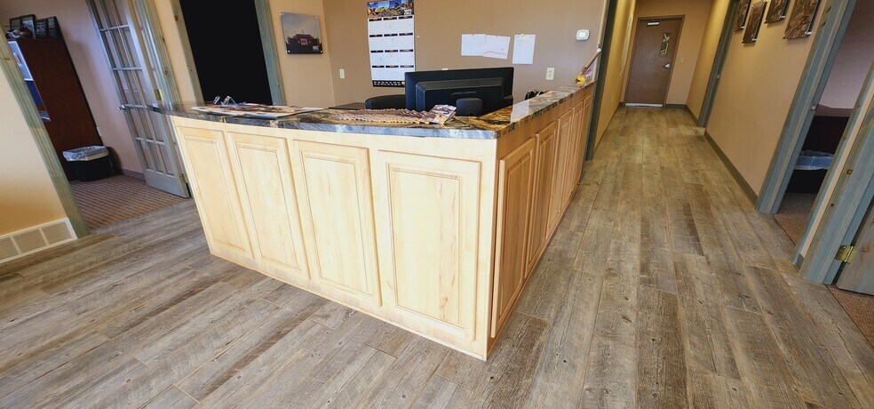 More Photos Of 860 35th Ave E, Dickinson Warehouse For Sale