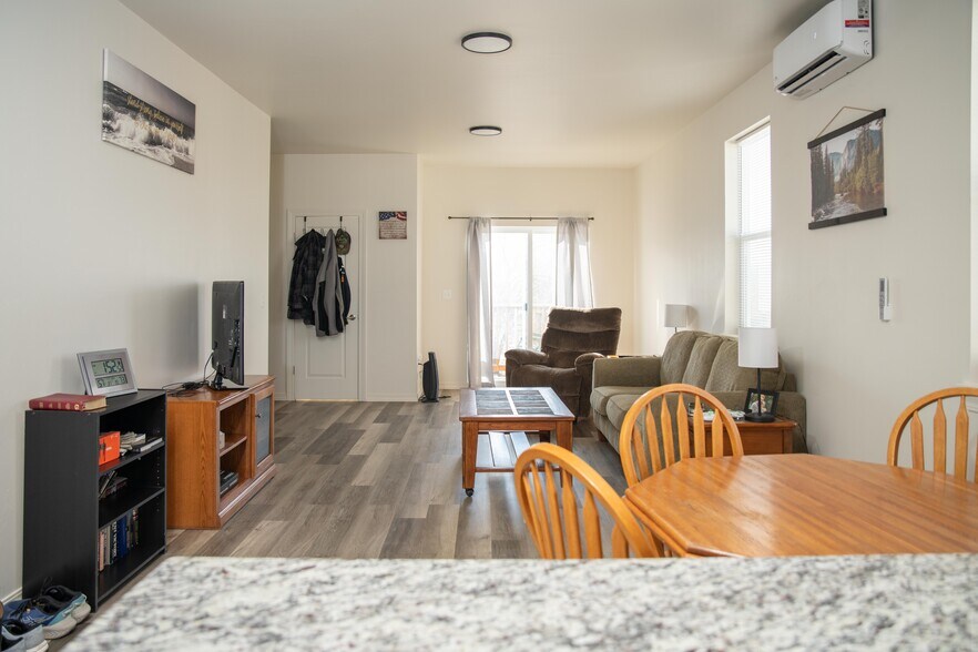 More Photos Of 708-724 Cedar Creek Ave, Montrose Apartments For Sale