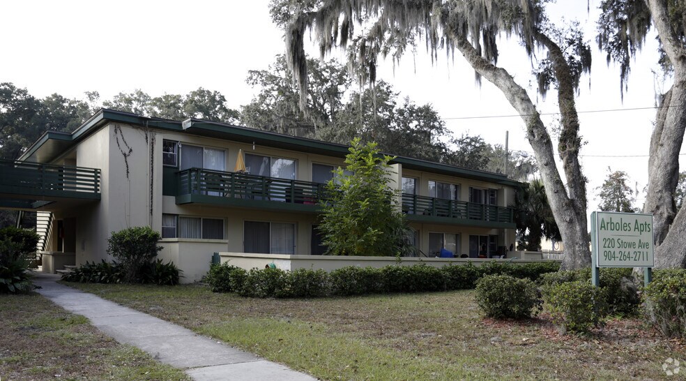 More Photos Of 220 Stowe Ave, Orange Park Apartments For Sale