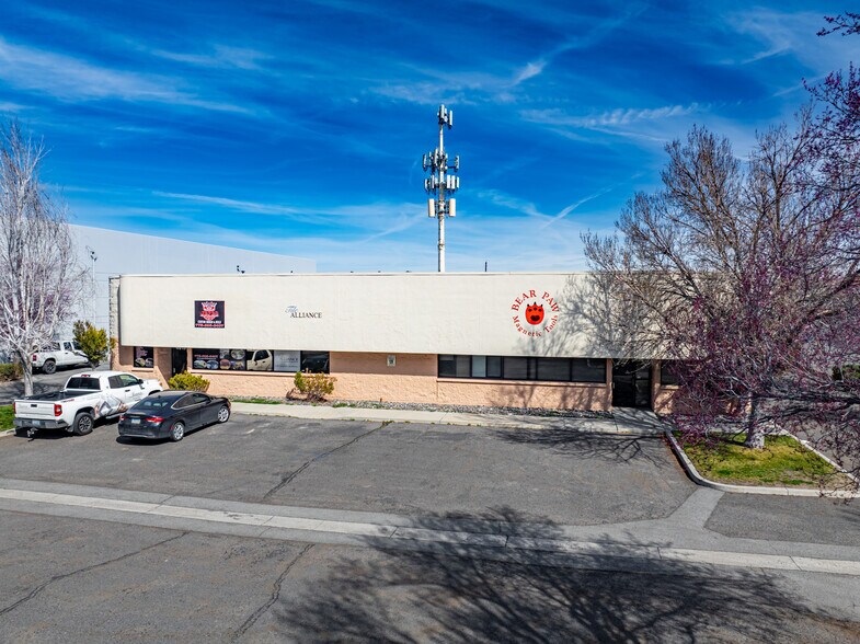 More Photos Of 4616 Aircenter Cir, Reno Industrial For Sale