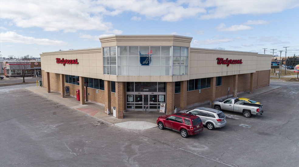 More Photos Of 34899 Groesbeck Hwy, Clinton Township Drugstore For Sale