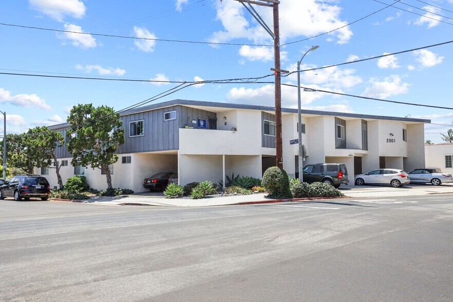 More Photos Of 2001 Penmar Ave, Venice Apartments For Sale