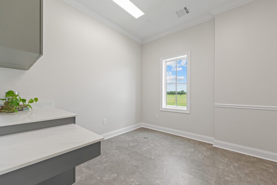 More Photos Of 1102 Apollo Road, Scott Office For Sale