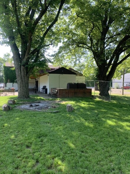 More Photos Of 4949 N Union Rd, Dayton Bar For Sale