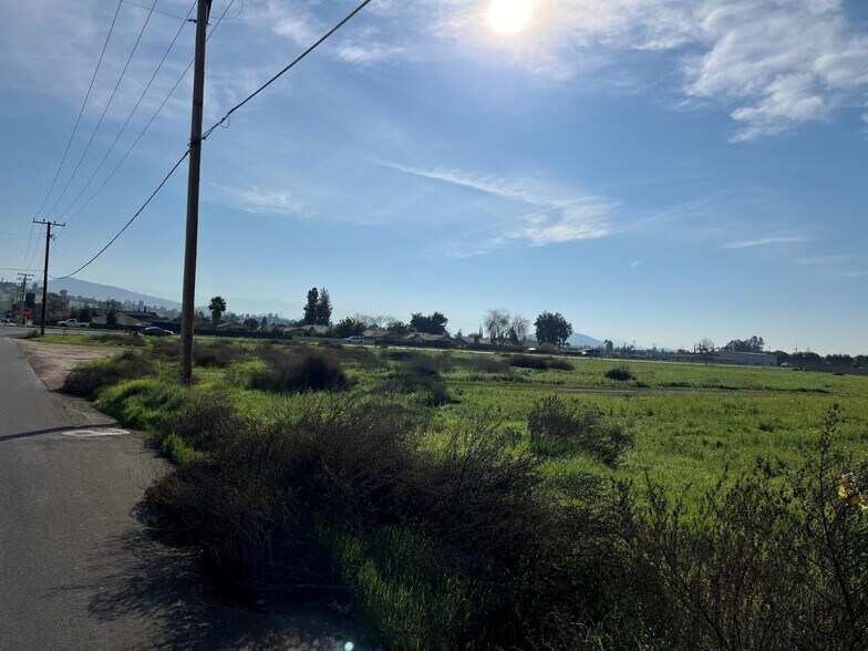 More Photos Of Pioneer Avenue & Highway 65, Porterville Land For Sale