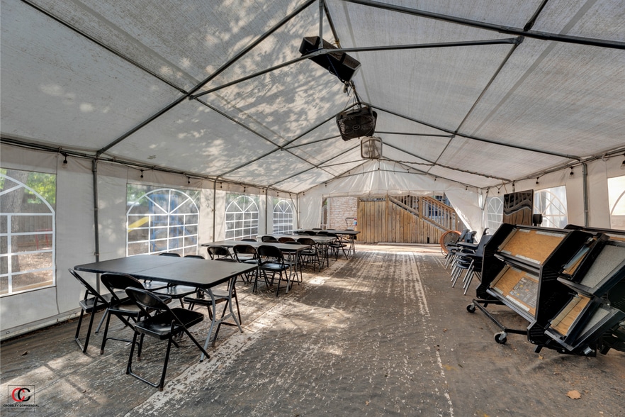 More Photos Of 14 Chisholm Trail Rd, Round Rock Schools For Sale