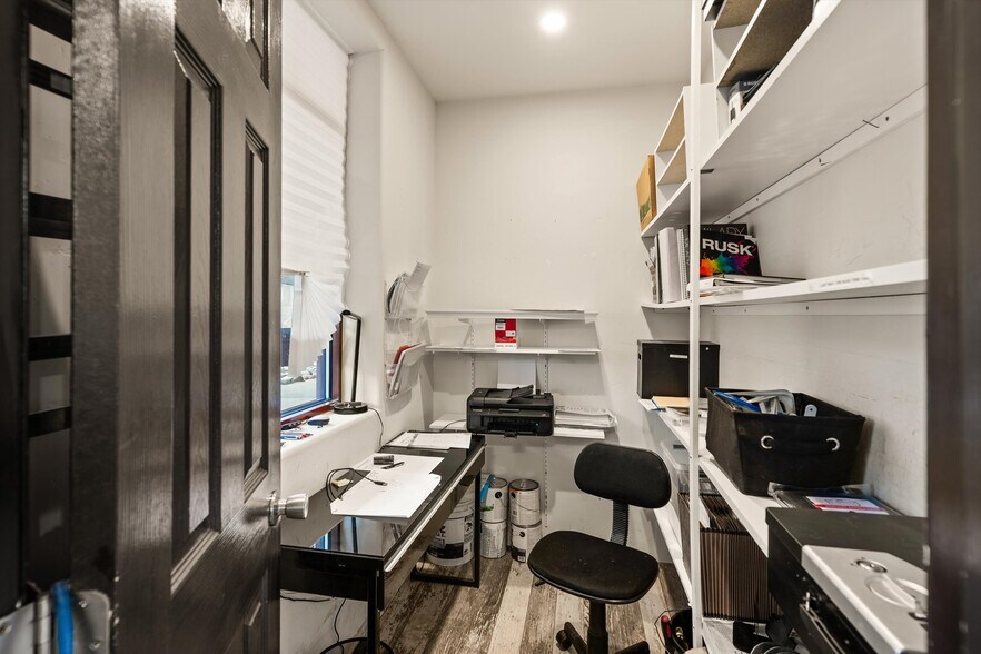 More Photos Of 2550 CO-82, Glenwood Springs Loft Creative Space For Sale