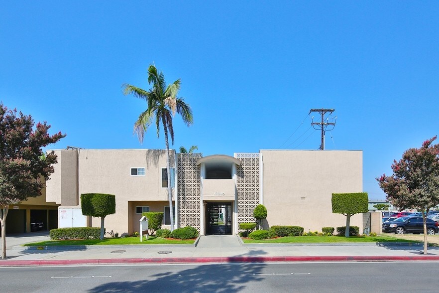 More Photos Of 12645 Norwalk Blvd, Norwalk Apartments For Sale