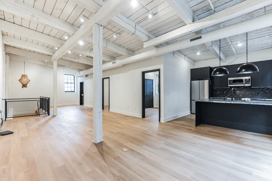 More Photos Of 1233-1235 Hamilton St, Philadelphia Loft Creative Space For Sale