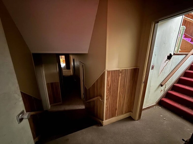 More Photos Of 17 Fremont St, Gloversville Religious Facility For Sale