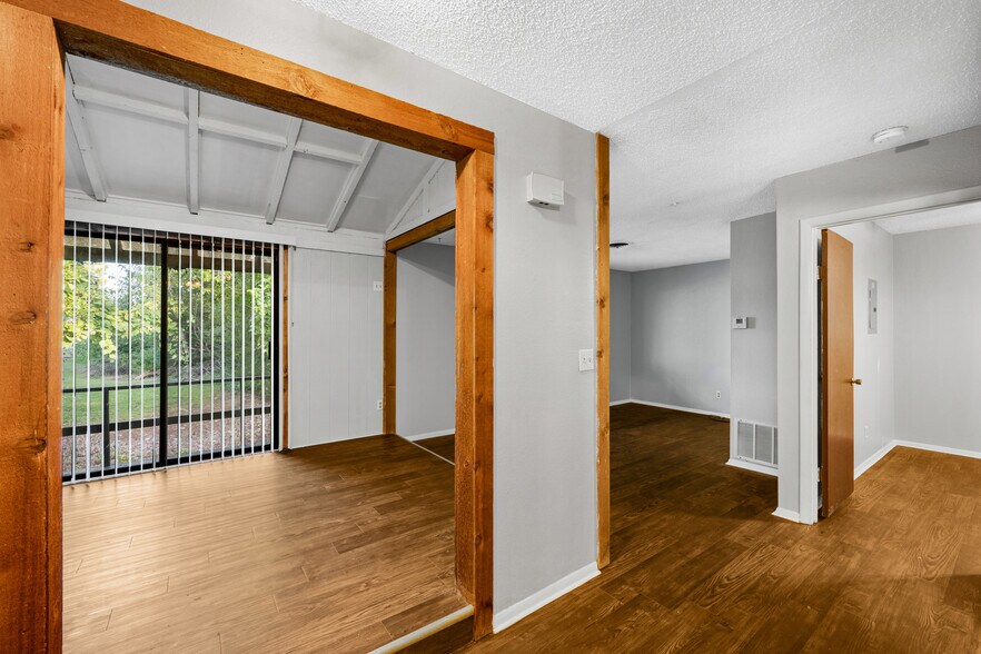 More Photos Of 3000 S 9th St, Chickasha Apartments For Sale