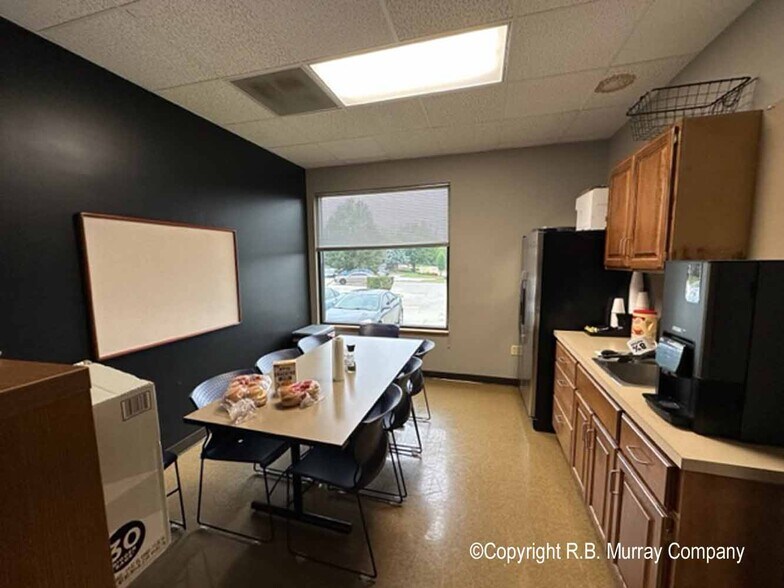 More Photos Of 3524 S Culpepper Cir, Springfield Office For Lease