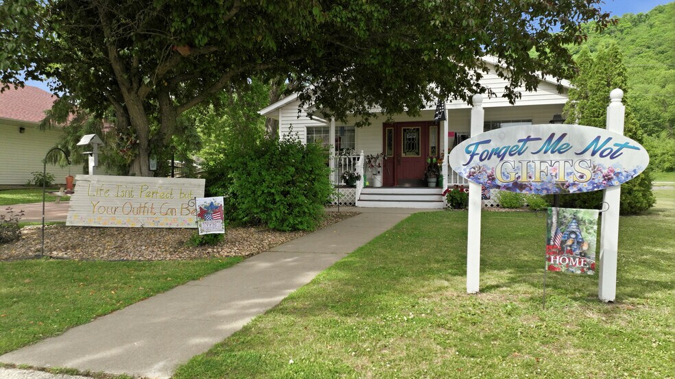 More Photos Of S286 WI-35, Nelson Restaurant For Sale