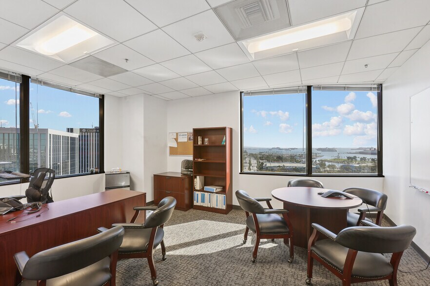 More Photos Of 300 Oceangate, Long Beach Office For Lease