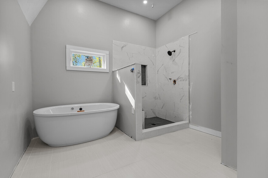 More Photos Of 98 Minebrook Rd, Webster Self Storage For Sale