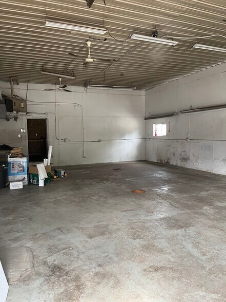 More Photos Of N5106 WI-35, Onalaska Distribution For Lease