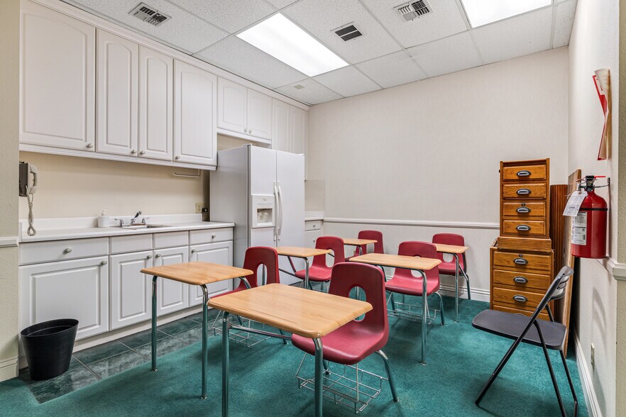 More Photos Of 22706 Aspan St, Lake Forest Office For Lease