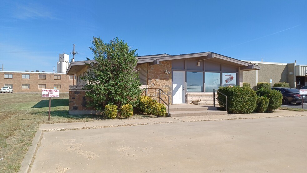 More Photos Of 2620 Yonkers St, Plainview Medical For Sale
