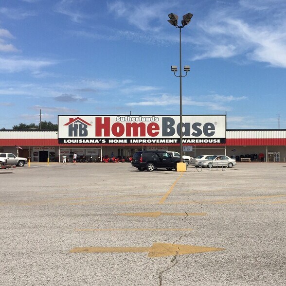 More Photos Of 111-443 MacArthur Dr, Alexandria Unknown For Lease