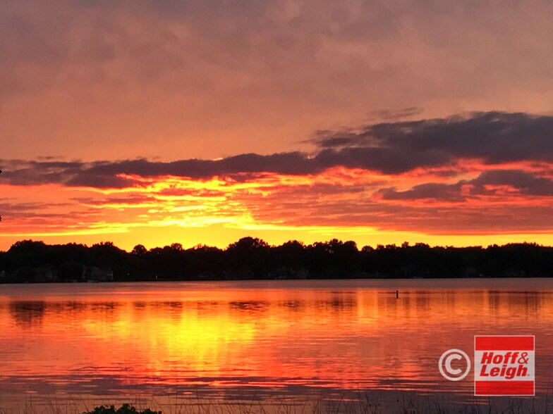 More Photos Of 1200 Main St, Lakemore Lodge Meeting Hall For Lease