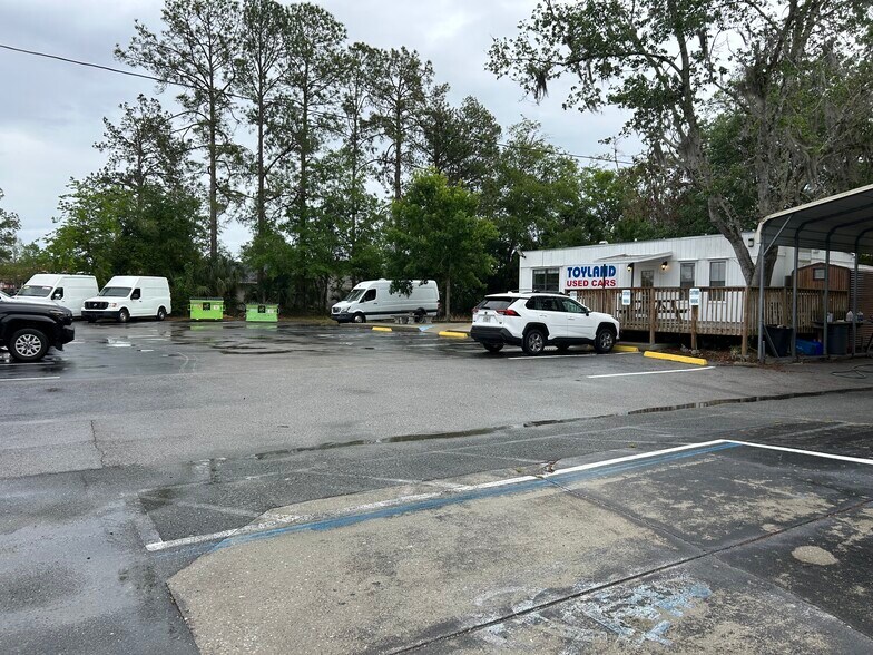 More Photos Of 241 NE 39th Ave, Gainesville Auto Dealership For Sale