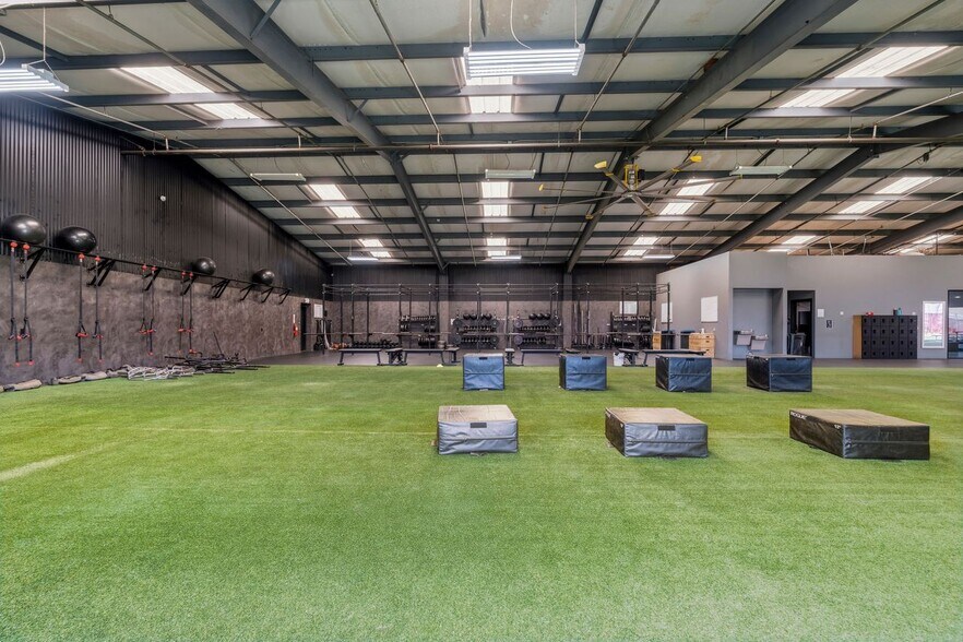 More Photos Of 417 Galaxy Way, Modesto Warehouse For Sale