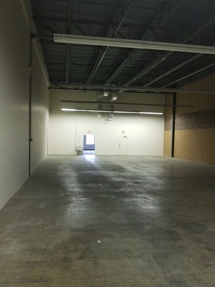 More Photos Of 70 Hillside Dr, Drums Flex For Lease