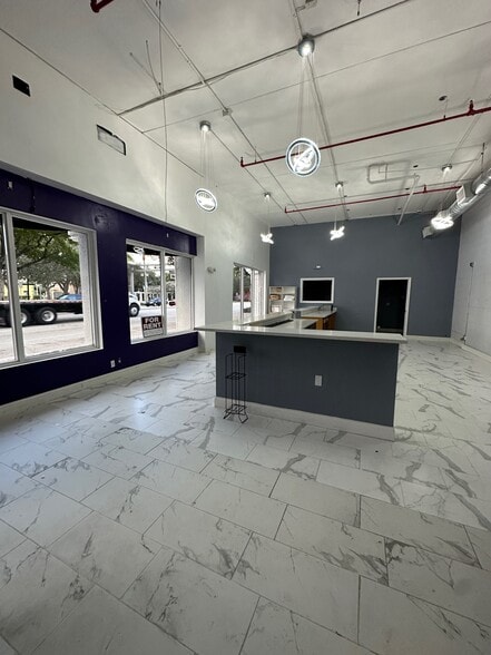 More Photos Of 401 W Atlantic Ave, Delray Beach Storefront Retail Office For Lease