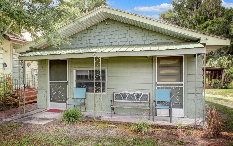 More Photos Of 211 S US Highway 17, East Palatka Apartments For Sale